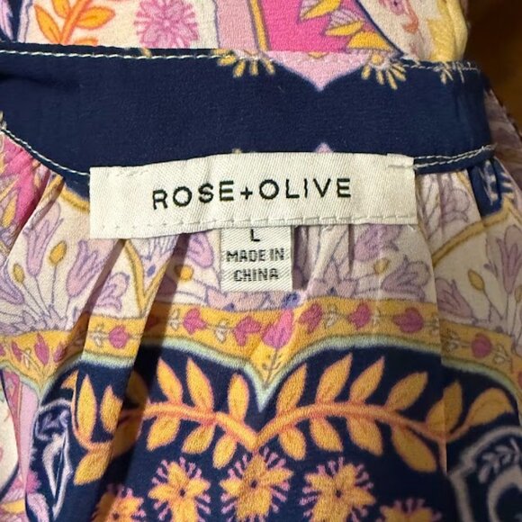 Rose & Olive Sleeveless blouse - Picture 5 of 5